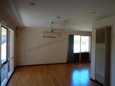 39 Edeys Run, Hampton Park