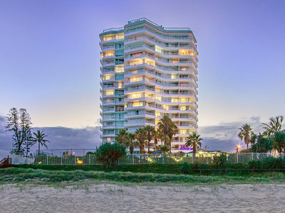 Level FL6 / 2 19th avenue, Palm Beach