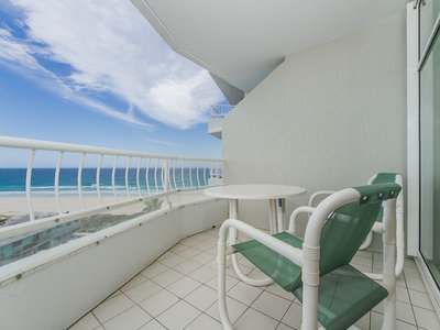 Level FL6 / 2 19th avenue, Palm Beach