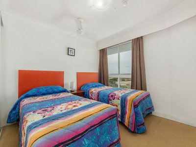 Level FL6 / 2 19th avenue, Palm Beach
