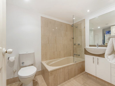 Level FL6 / 2 19th avenue, Palm Beach
