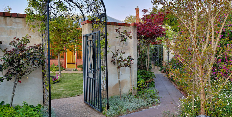92 Binney Street, Euroa