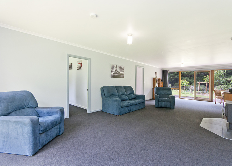 8729 Princes Highway, Portland