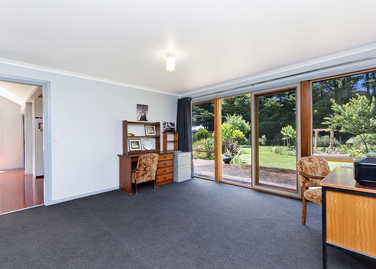 8729 Princes Highway, Portland