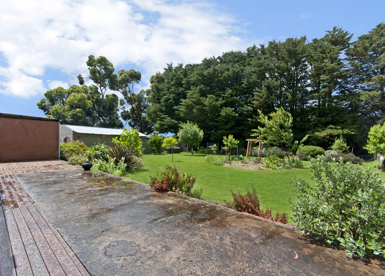 8729 Princes Highway, Portland