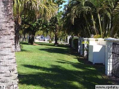 10 / 18 Sir Leslie Thiess Drive, Townsville City