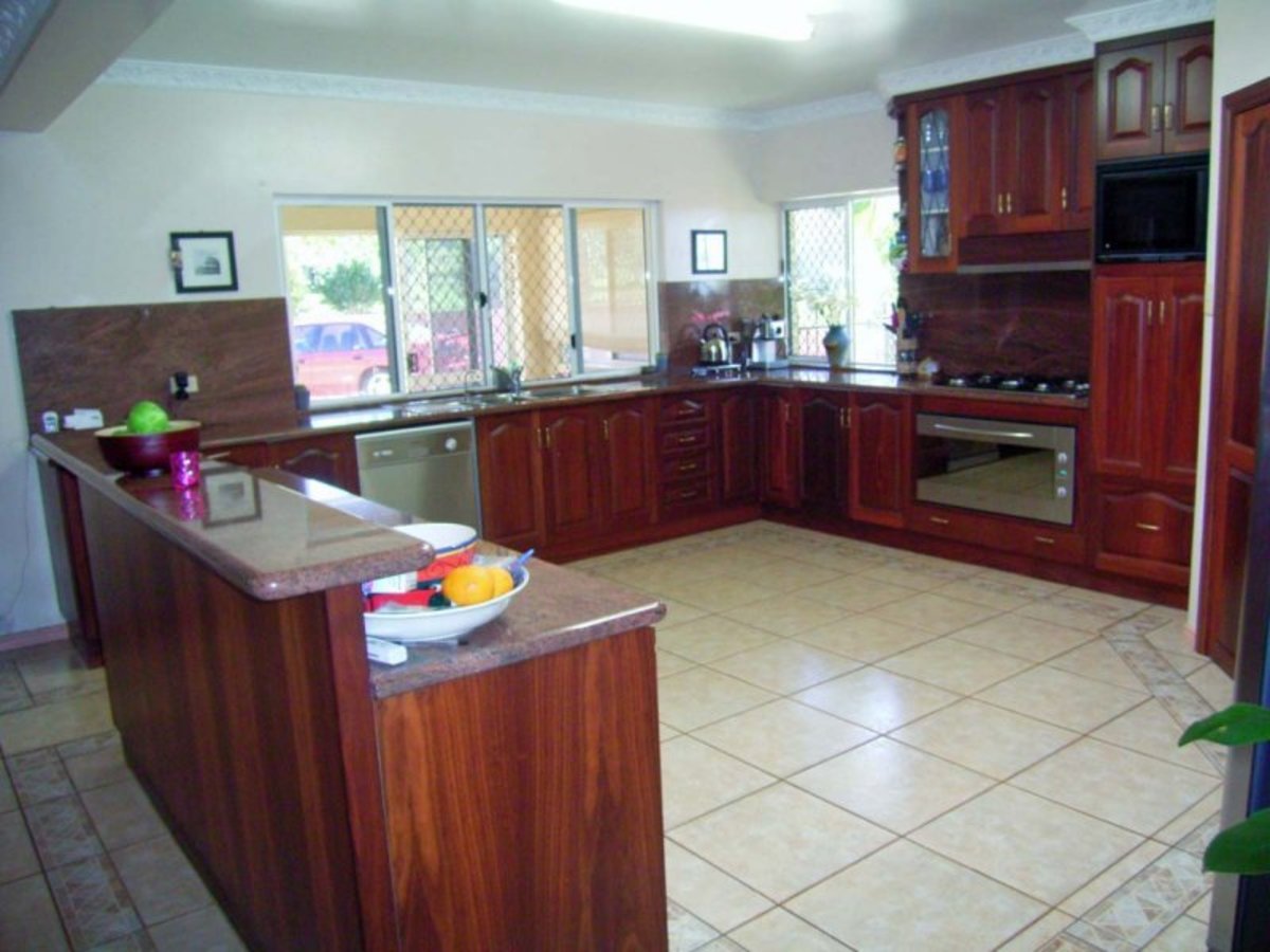 146 Maunds Road, Atherton