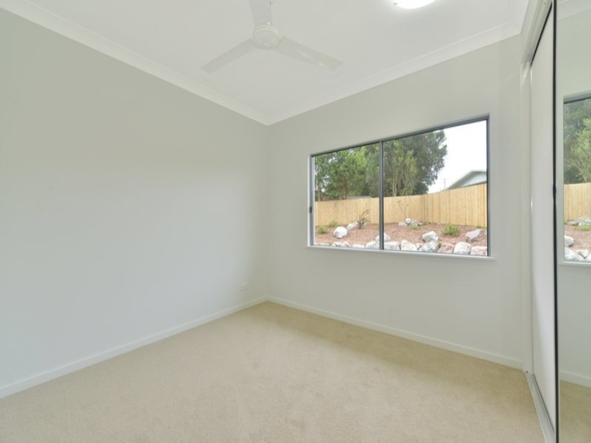 12 Robertson Close, Atherton