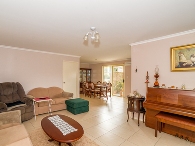 8 Mainsail Court, Point Vernon