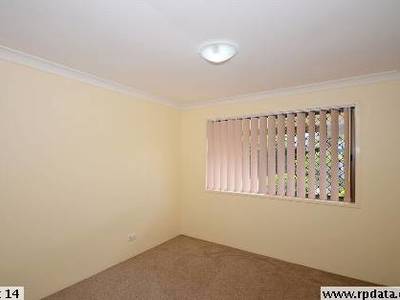 2 / 85 Miller Street, Urangan