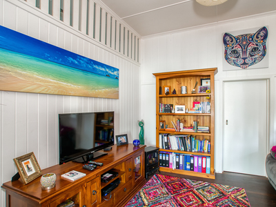 63 kent Street, Urangan