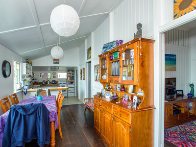 63 kent Street, Urangan
