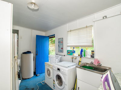 63 kent Street, Urangan