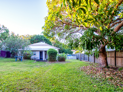 63 kent Street, Urangan