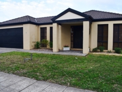 55 Henry Lawson Drive, Lynbrook