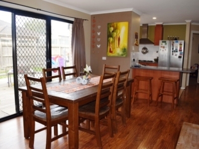 55 Henry Lawson Drive, Lynbrook