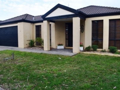 55 Henry Lawson Drive, Lynbrook