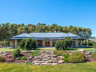 109 Russells Road, Woodend