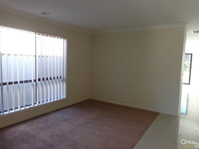 6A Lima Place, Pakenham