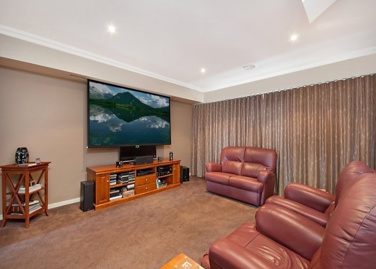 14 Atlantis Avenue, Portland