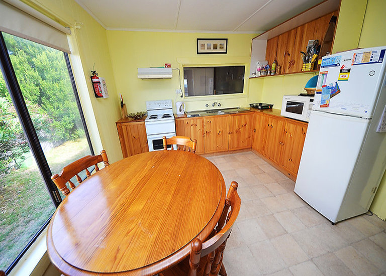 17 Beach Road, Portland