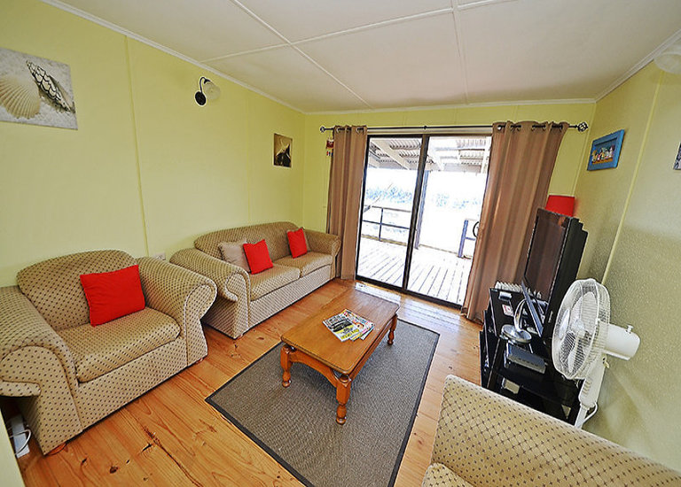 17 Beach Road, Portland