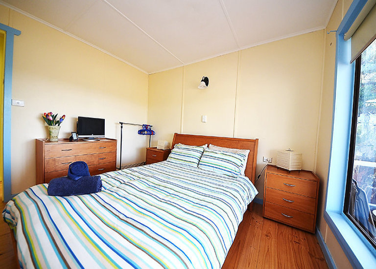 17 Beach Road, Portland