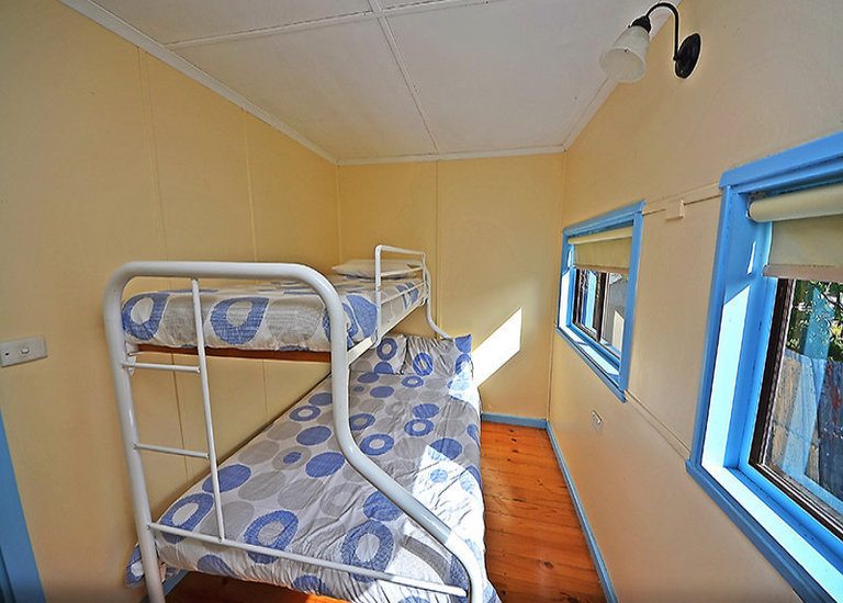 17 Beach Road, Portland