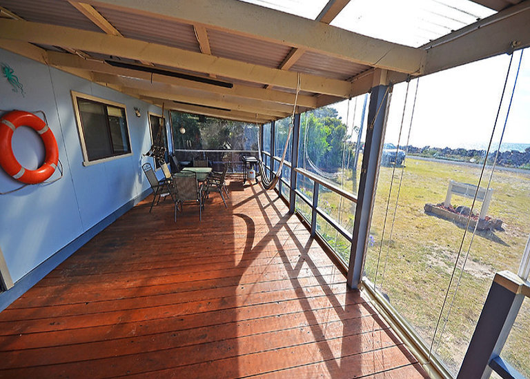 17 Beach Road, Portland