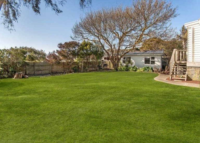 82 Derril Road, Portland