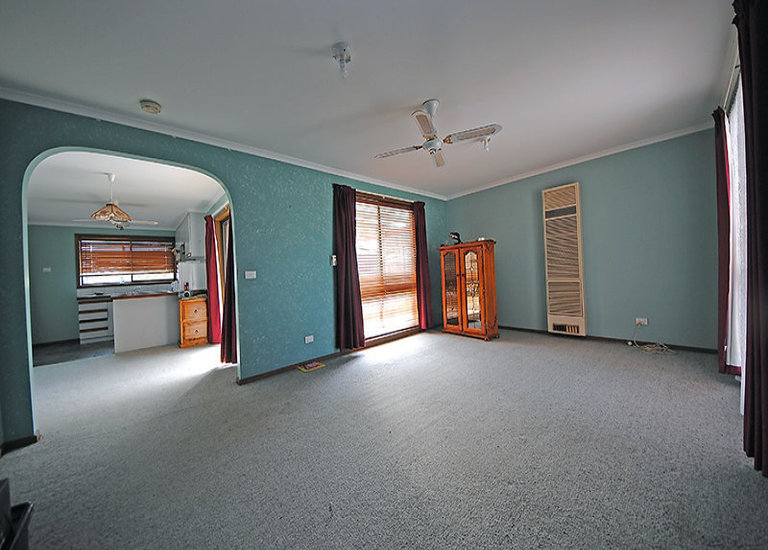 4 Lowan Court, Portland