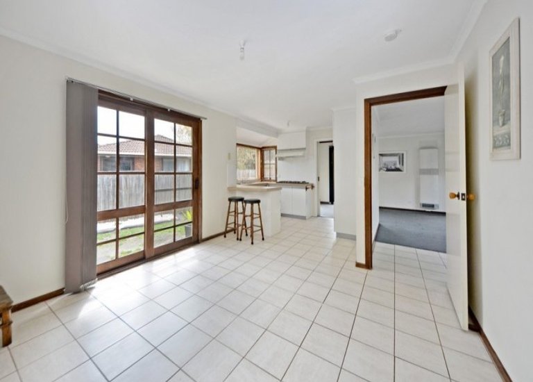 14 Lowan Court, Portland
