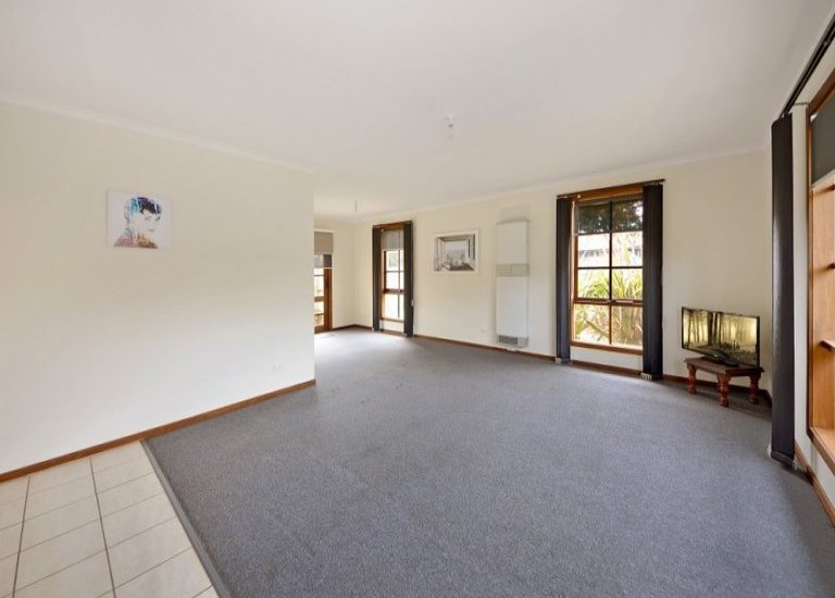 14 Lowan Court, Portland