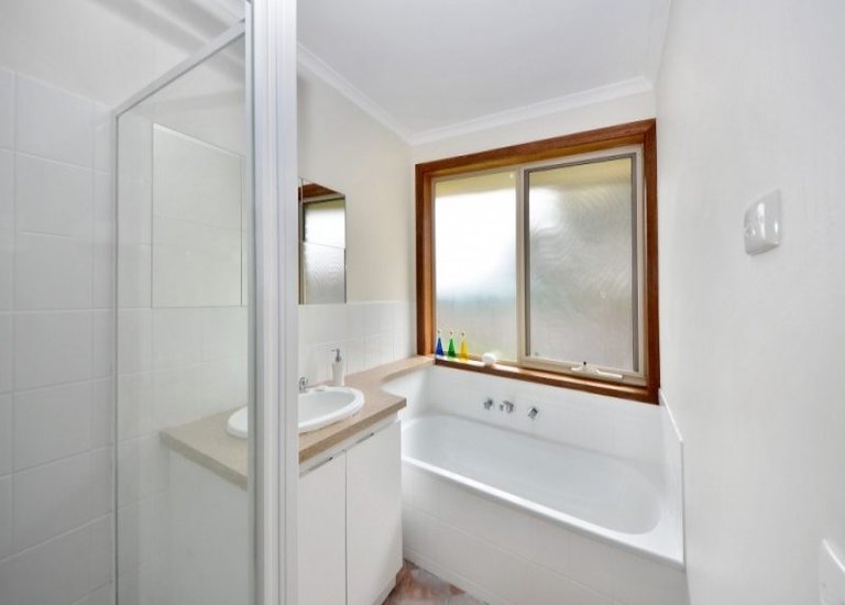 14 Lowan Court, Portland