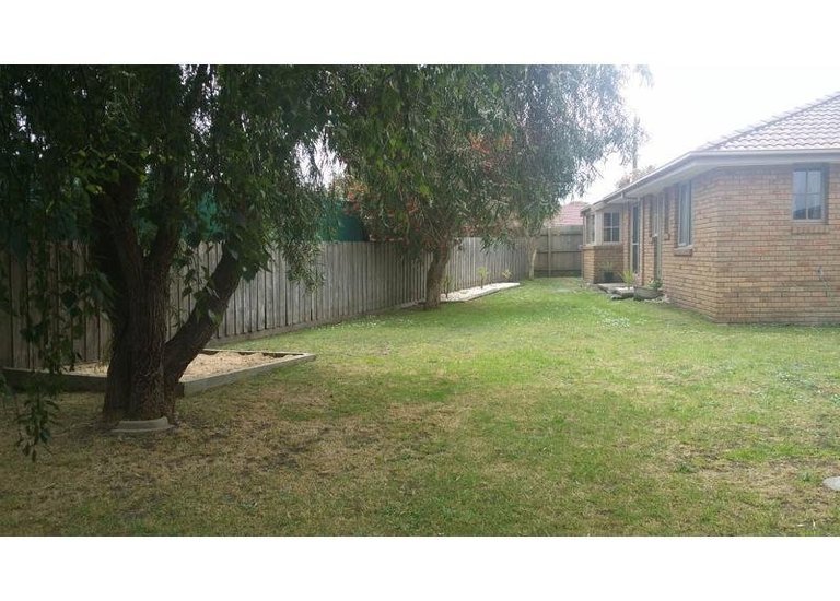 14 Lowan Court, Portland