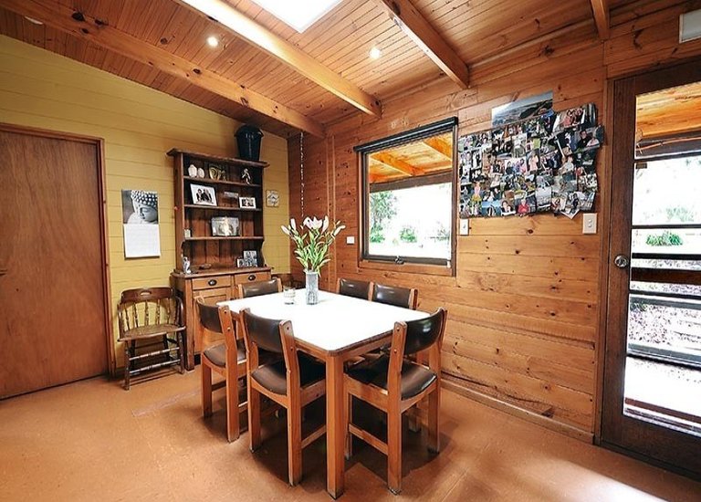 145 Crowes Road, Portland