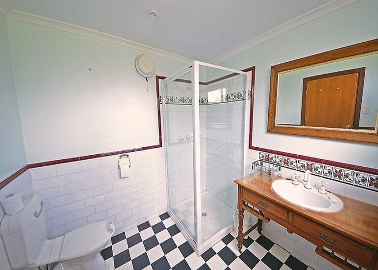 145 Crowes Road, Portland
