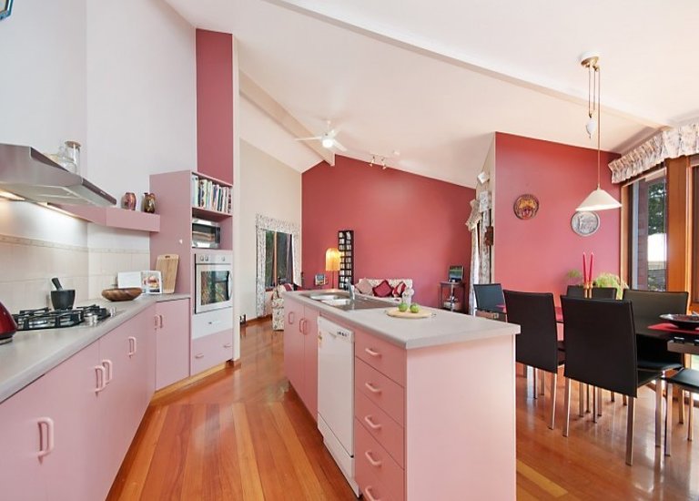 8 Curragh Court, Portland