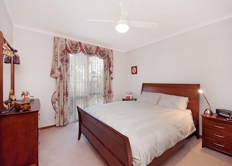 8 Curragh Court, Portland