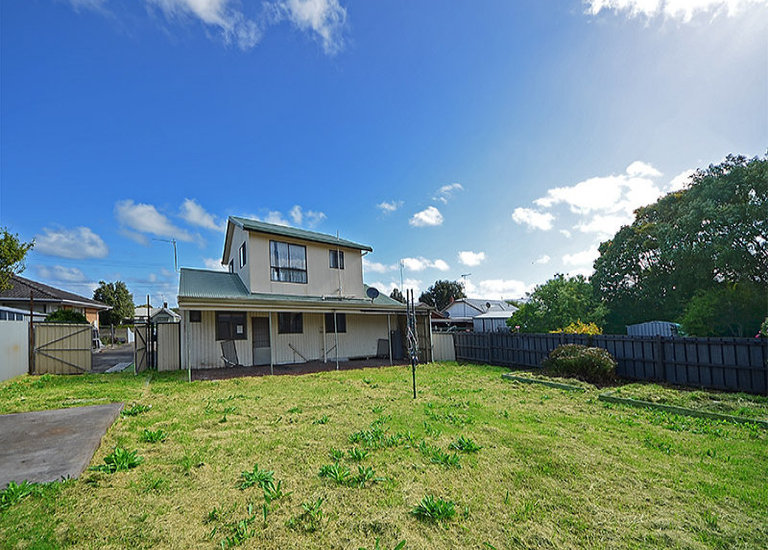 84 Otway Street, Portland