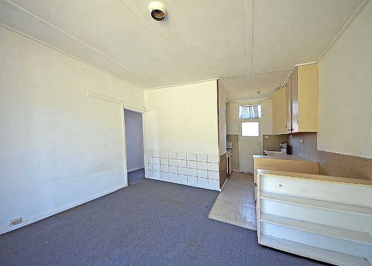 3 / 4 Casino Court, Portland
