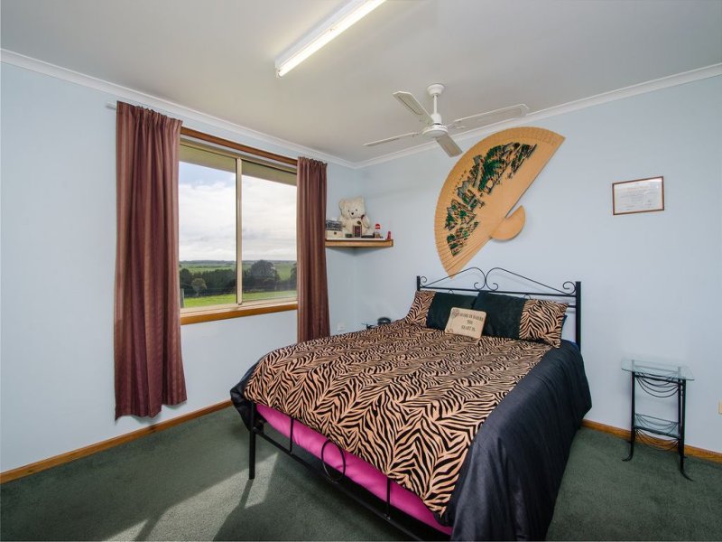 33918 Princes Highway, Compton