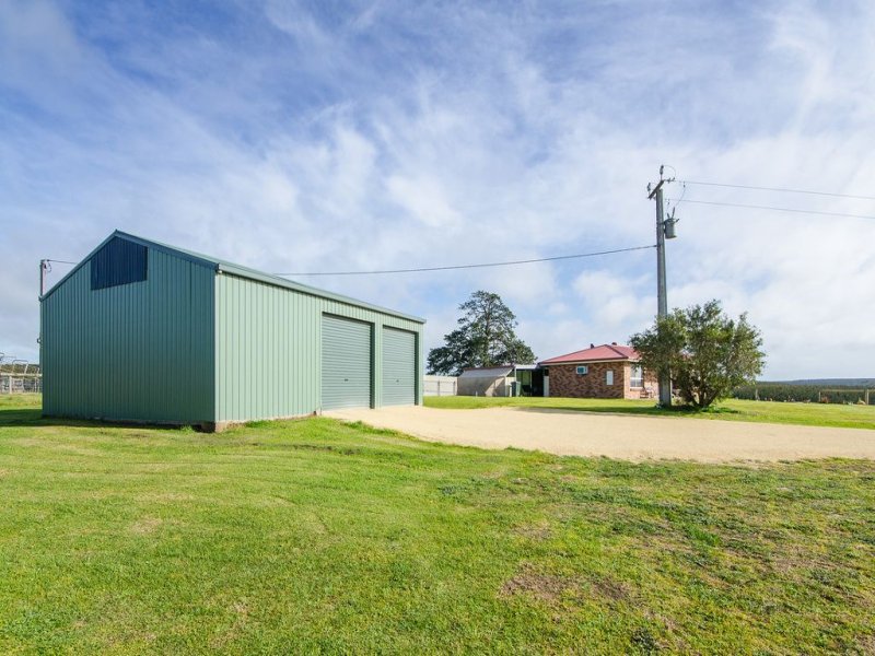 33918 Princes Highway, Compton