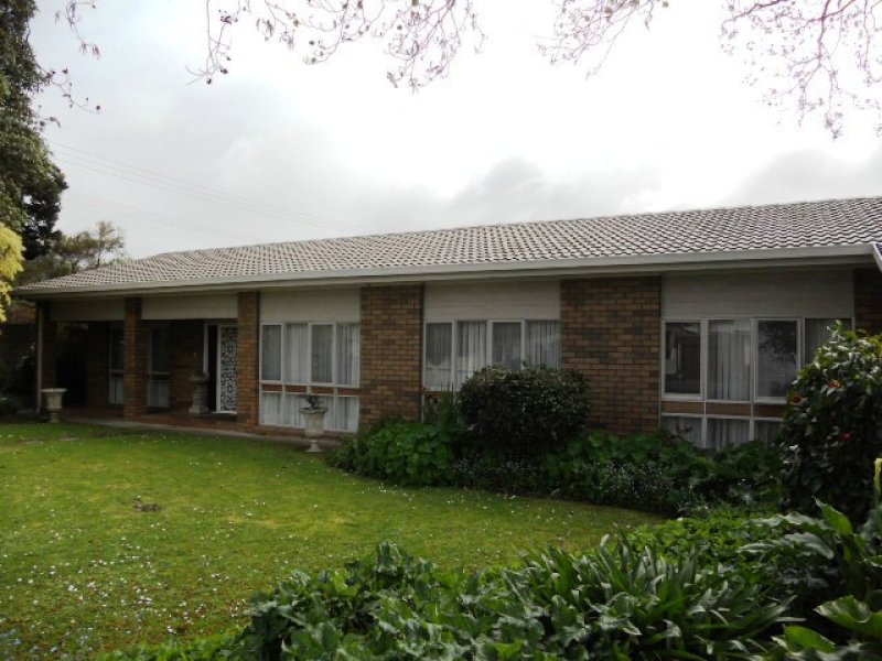 29 Lake Terrace East, Mount Gambier