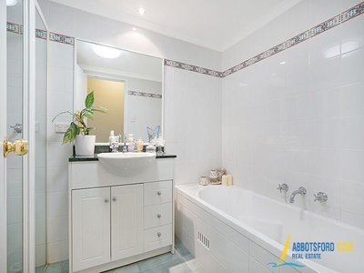 10 / 3A Blackwall Point Road, Abbotsford