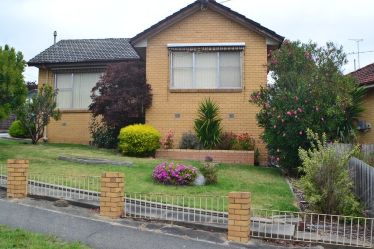 11 Switchback Road, Churchill Rennie Property Sales