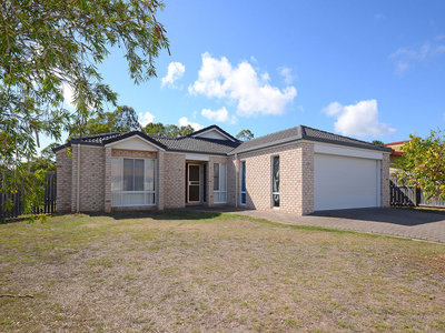 1 Kirriemuir Court, Kawungan