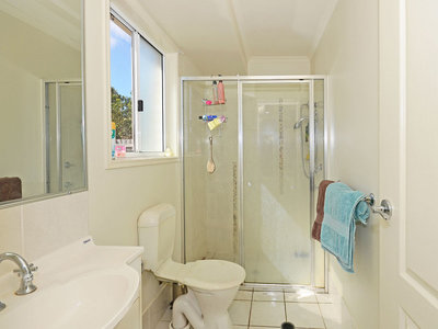 1 Kirriemuir Court, Kawungan