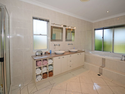 4 MAC STOCKS ROAD, Dundowran Beach