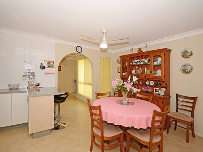 24 CADDY AVENUE, Urraween